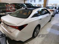 تويوتا أفالون